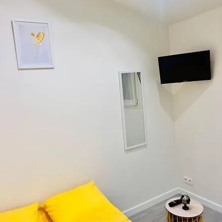 Charmant Studio Pres De Roissy Cdg Le Mesnil-Amelot Exterior photo